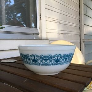 Pyrex blue horizon mixing bowl 403